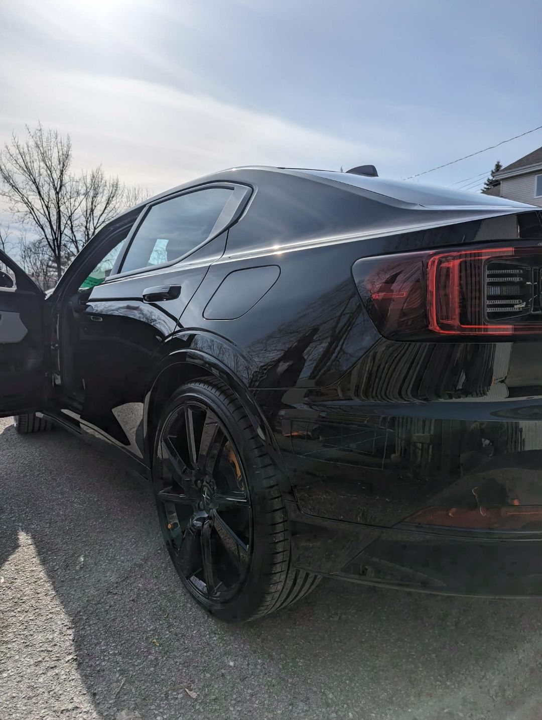 Polestar 2 Midnight — rear reflection after detail